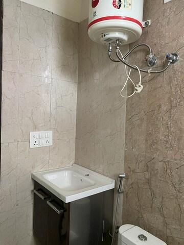 Bathroom in 4 BHK Apartment at Ansal API Esencia, Sector 67 – for Rent