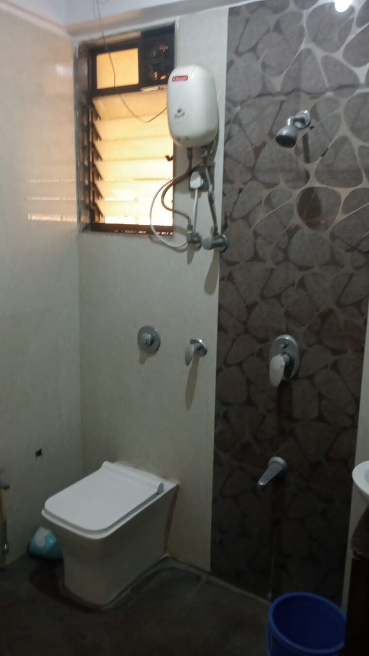 Bathroom, sudarshan-sky-garden 2 Bedroom 750 Sq.Ft. Apartment In Ghodbunder Road Thane 8944432