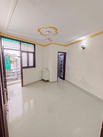 Room in 2 BHK Builder Floor at Khirki Extension – for Sale