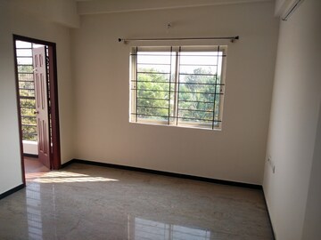Room in 3 BHK Apartment at Kaypee Grandeur Indiranagar, Indiranagar – for Rent