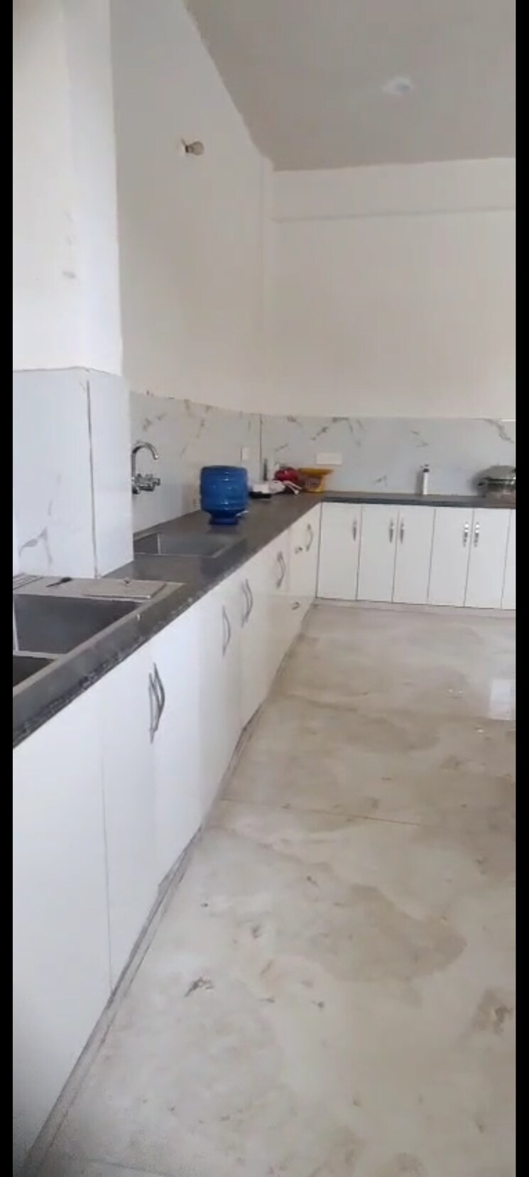 Kitchen, wave-city 5 Bedroom 239 Sq.Yd. Independent House In Wave City Ghaziabad 8944474