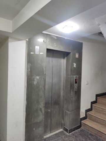 Building Lobby in 3.5 BHK Builder Floor at Janakpuri – for Rent