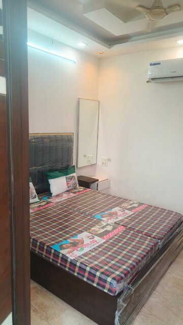 Bedroom in 3.5 BHK Builder Floor at Janakpuri – for Rent