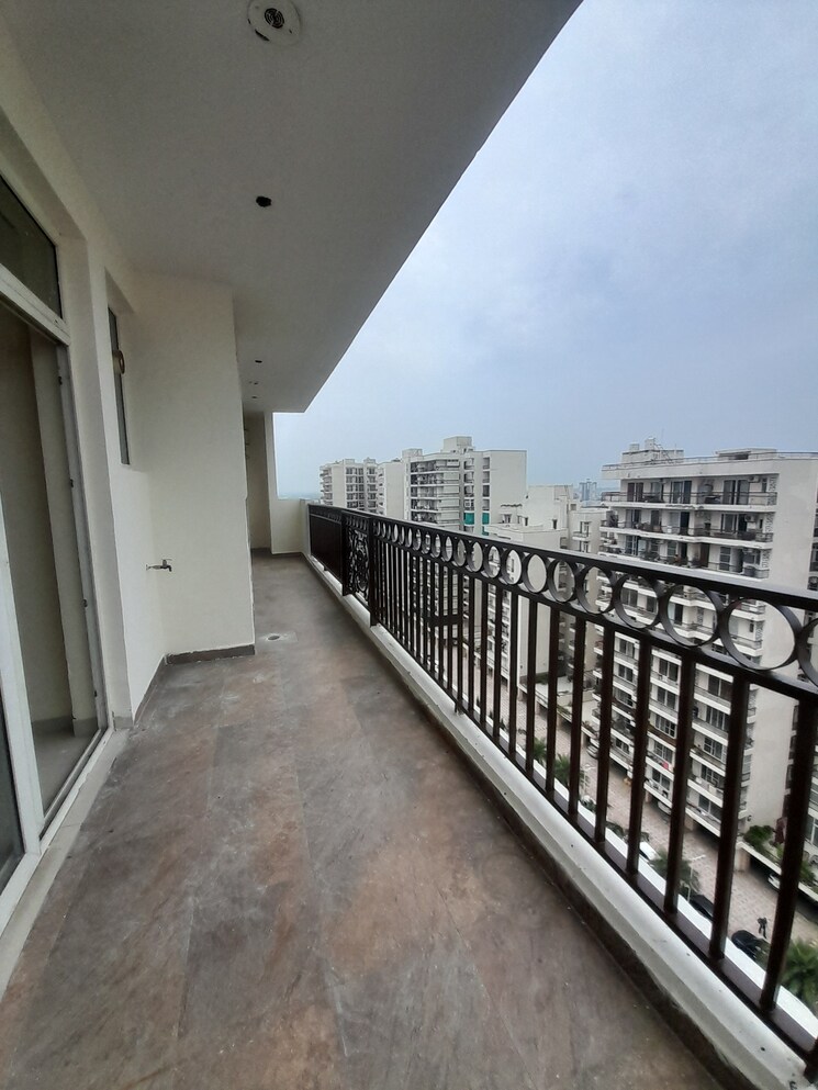 Balcony, la-prisma 4 Bedroom 2090 Sq.Ft. Apartment In Dhakoli Zirakpur 8944403