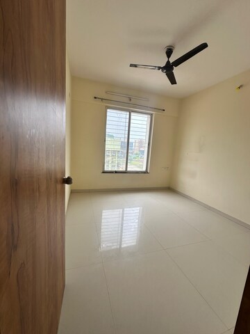 Room in 2 BHK Apartment at Vision Indramegh, Tathawade – for Rent