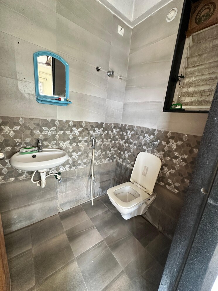 Bathroom, vision-indramegh 2 Bedroom 1100 Sq.Ft. Apartment In Tathawade Pune 8944462