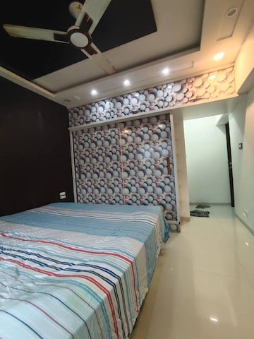 Bedroom in 2 BHK Apartment at Mangesh CHS, Andheri West – for Rent