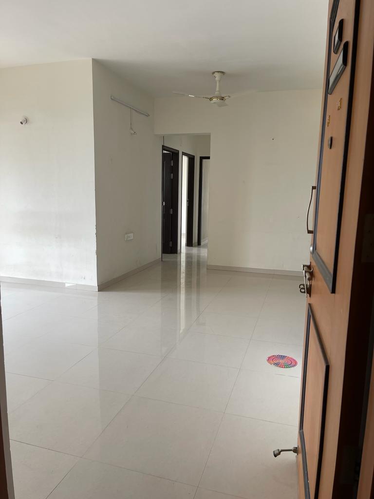 1.5 BHK Apartment For Sale in Nyati Evita