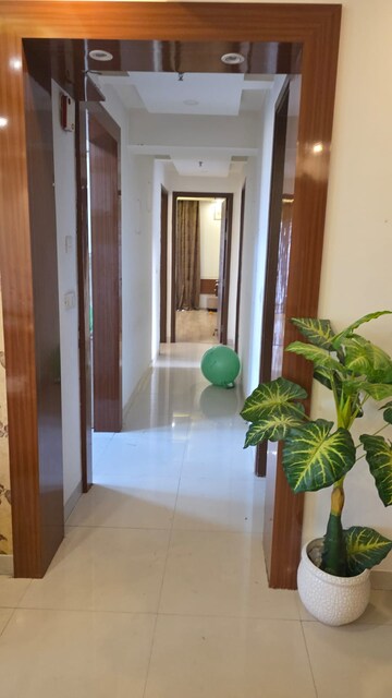 Living Room in 3 BHK Apartment at Gomti Nagar – for Rent