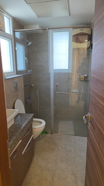 Bathroom in 3 BHK Apartment at Gomti Nagar – for Rent