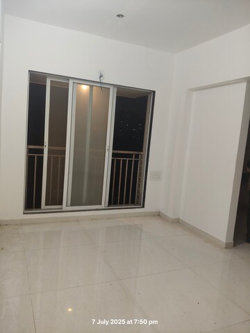 Room in 1 BHK Apartment at Datar Colony – for Sale