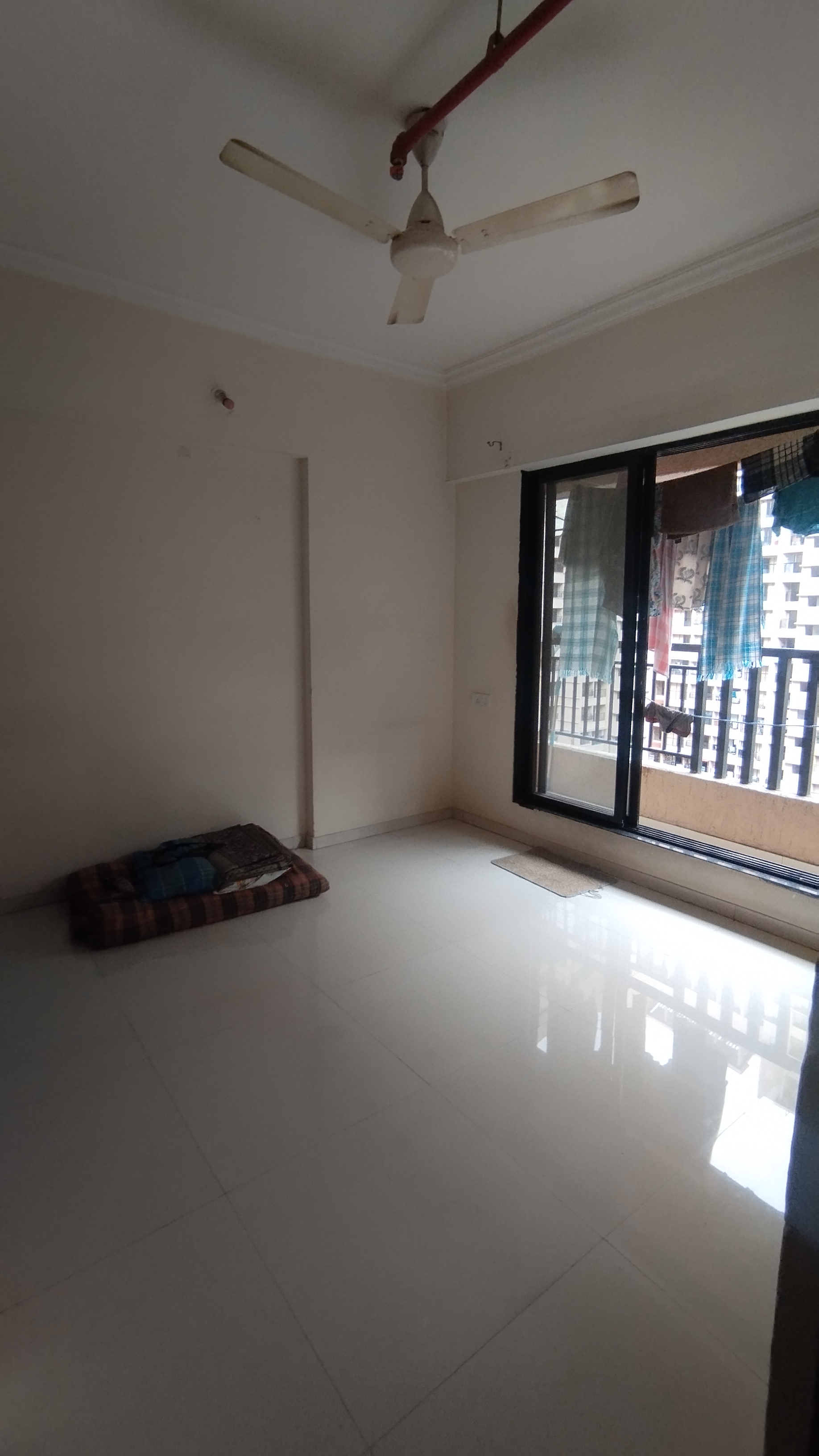 1 BHK + Extra Room Apartment For Rent in Raunak City Sector 4 D4