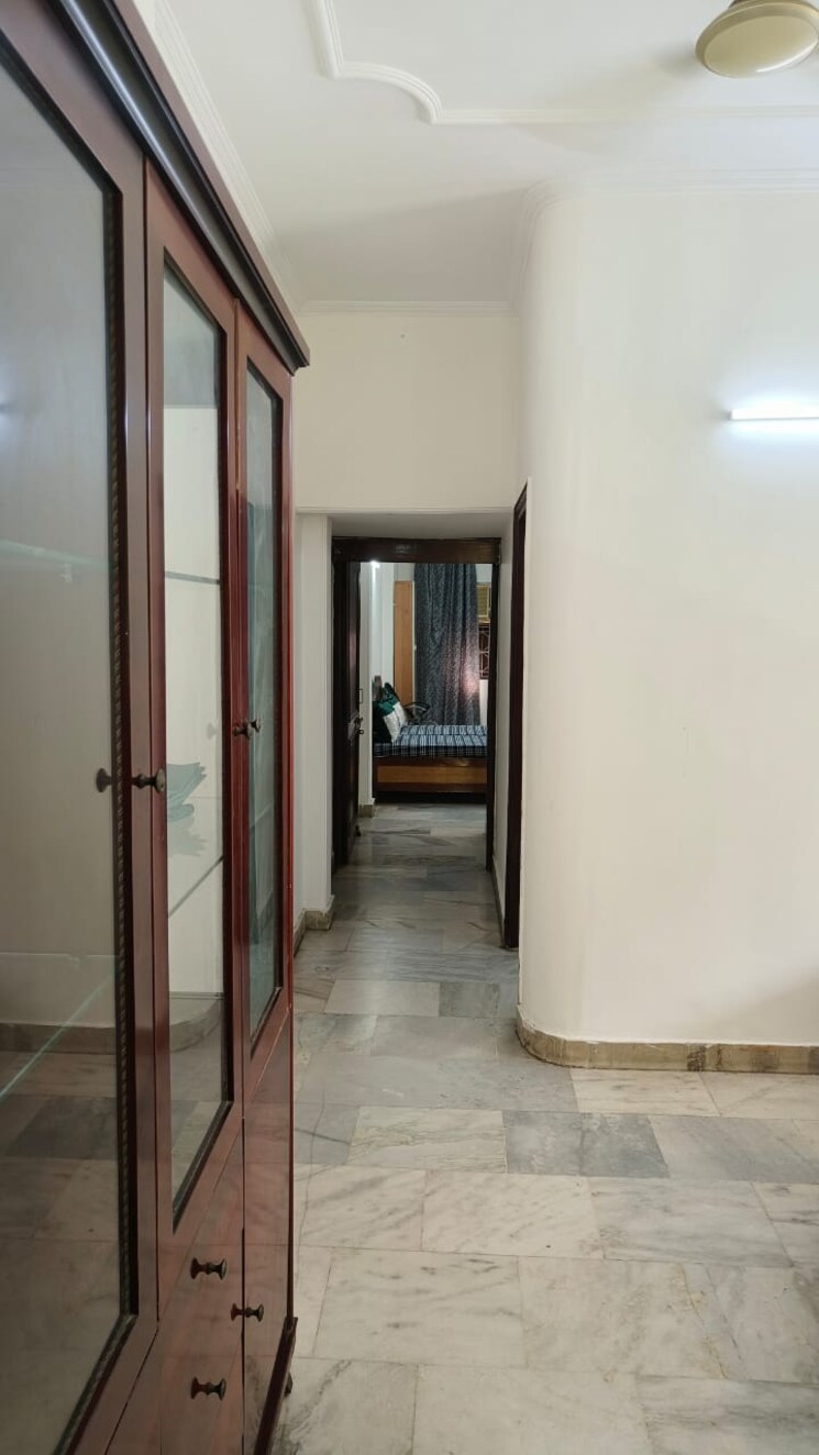 Room, subhash nagar 2 Bedroom 100 Sq.Yd. Builder Floor In Subhash Nagar Delhi 8944533