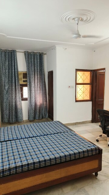 Bedroom in 2 BHK Builder Floor at Subhash Nagar – for Rent