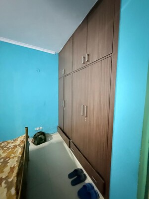 Furnished Amenities in 3 BHK Apartment at Ansal Sushant Floors, Sushant Lok ii – for Sale