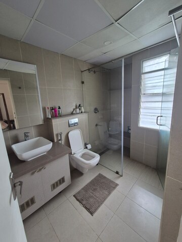 Attached Bathroom in 3 BHK Apartment at Shanthi Nagar – for Rent