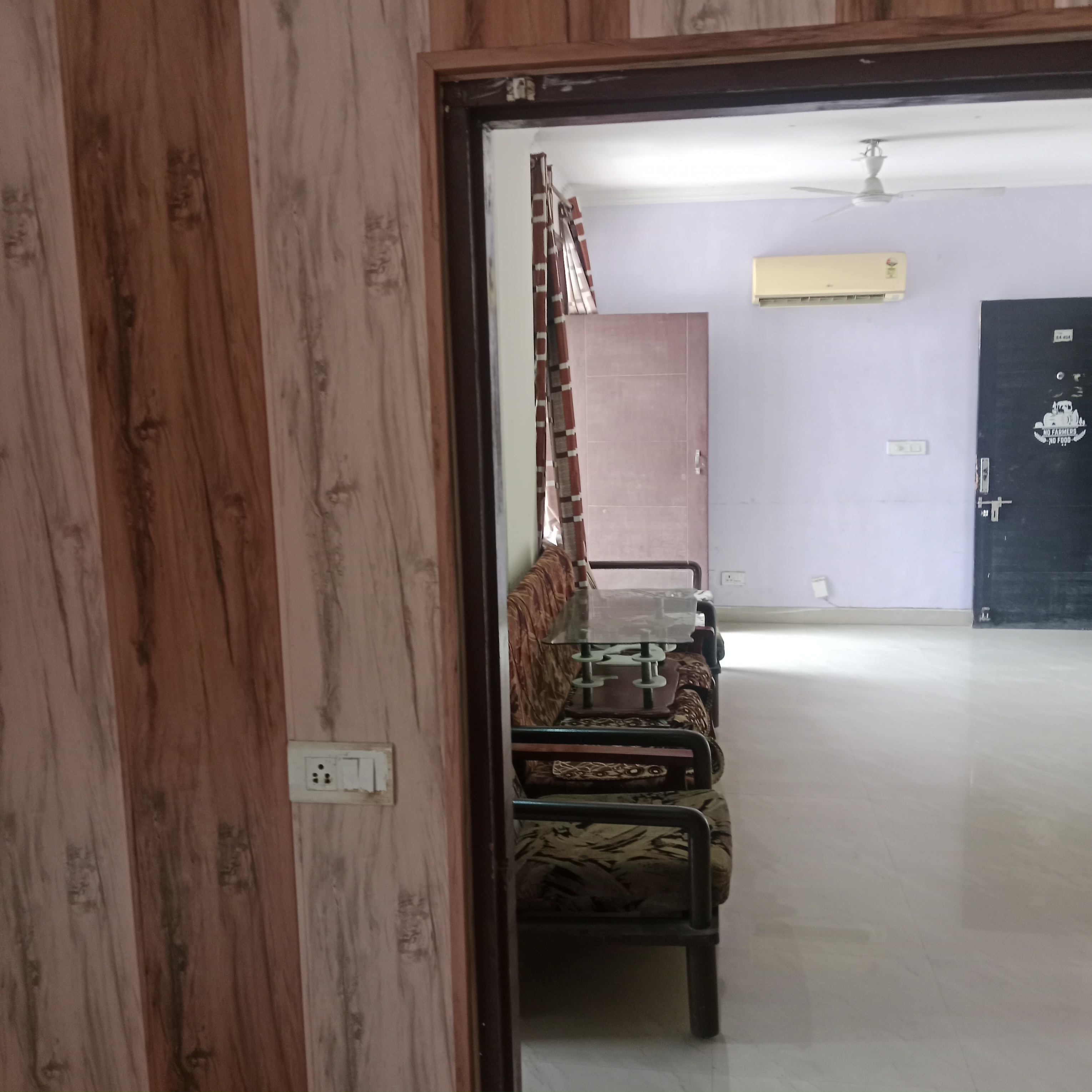2 BHK + Extra Room Apartment For Rent in Maya Garden City