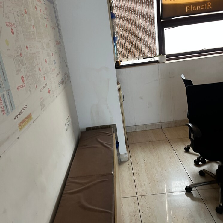 Terrace, bptp-parkland Commercial Office Space 500 Sq.Ft. In Sector 75 Faridabad 8944577