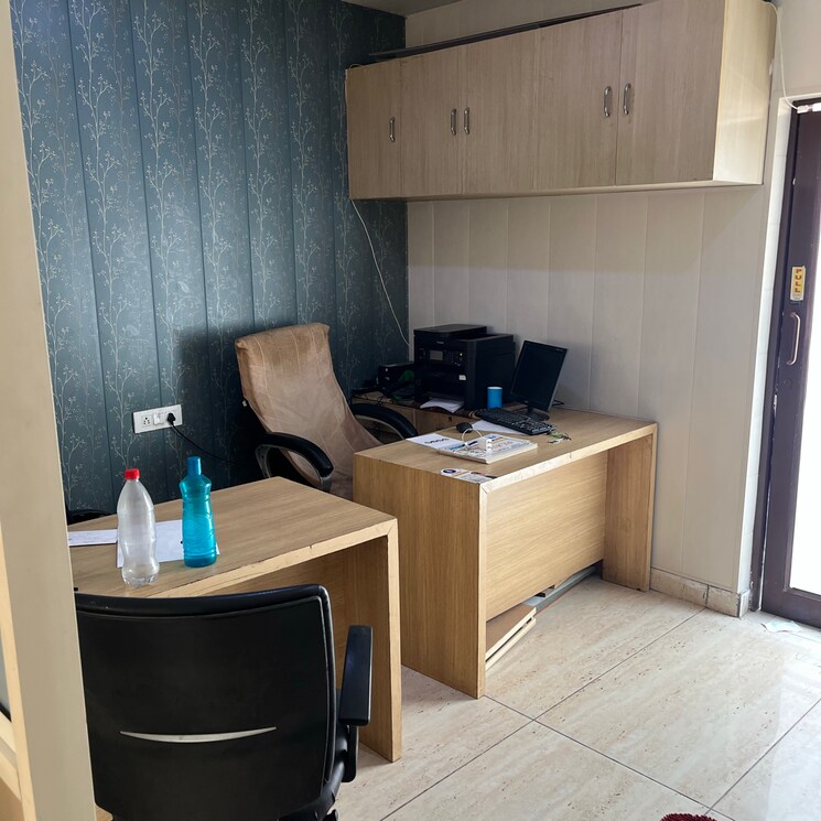 Team Area, bptp-parkland Commercial Office Space 500 Sq.Ft. In Sector 75 Faridabad 8944577