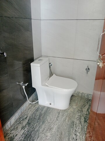 Bathroom in 2 BHK Builder Floor at Sector 18 – for Rent
