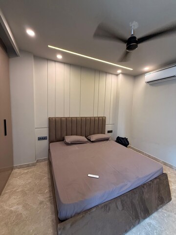 Bathroom in 3 BHK Apartment at Emaar Palm Hills, Sector 77 – for Sale