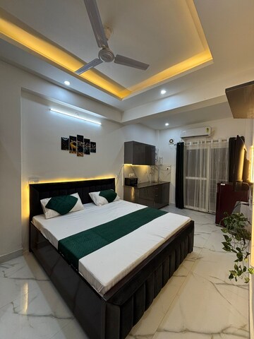 Bedroom in 1 RK Builder Floor at Ansal Sushant Apartments, Sushant Lok I – for Rent