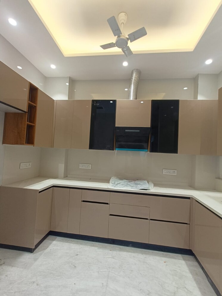 Kitchen, east of kailash 3 Bedroom 1125 Sq.Ft. Builder Floor In East Of Kailash Delhi 8944650