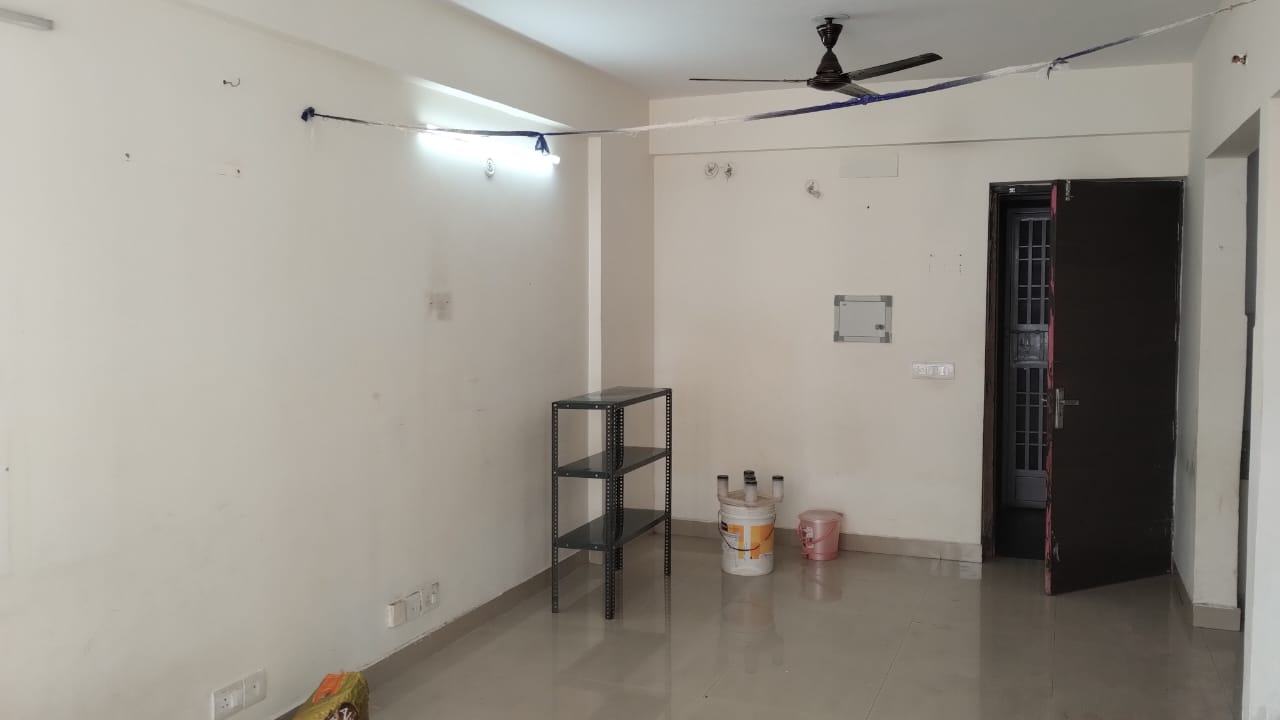 5 BHK + Extra Room Apartment For Sale in Supertech Ecociti