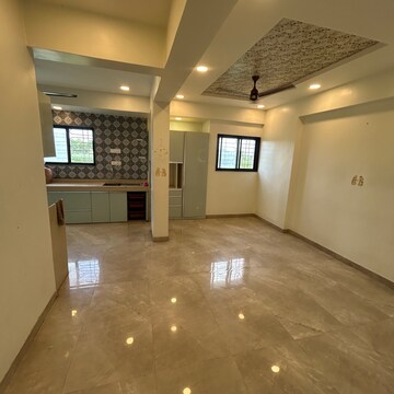 Room in 3.5 BHK Apartment at Savedi – for Rent