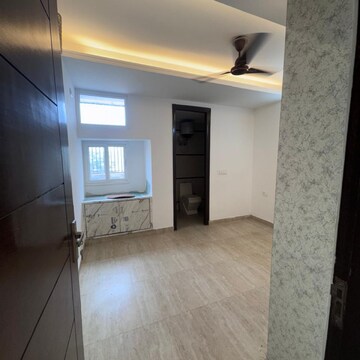 Room in 2 BHK Builder Floor at Vasant Kunj Enclave – for Rent