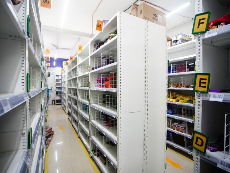 undefined, platinum-heights-mumbai Commercial Showroom 4800 Sq.Ft. In Andheri West Mumbai 8944648