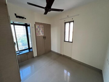 Room in 1 BHK Apartment at Shiv Sai Paradise, Majiwada – for Sale