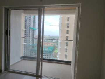 Room in 2 BHK Apartment at Lodha Bella Vita, Nibm Road – for Rent