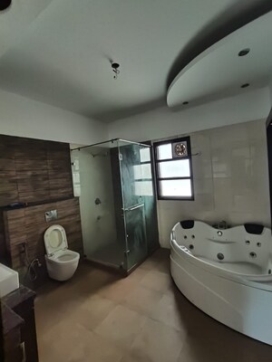 Master Bedroom in 5 BHK Villa at Uppal Southend, Sector 49 – for Sale