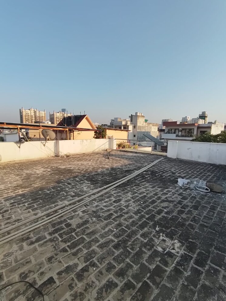 Exterior View, uppal-southend 5 Bedroom 311 Sq.Yd. Villa In Sector 49 Gurgaon 8944751