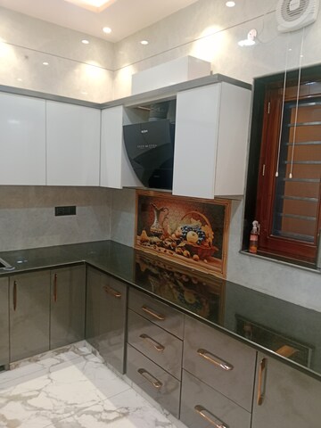 Kitchen in 1.5 BHK Builder Floor at Sector 13 – for Rent