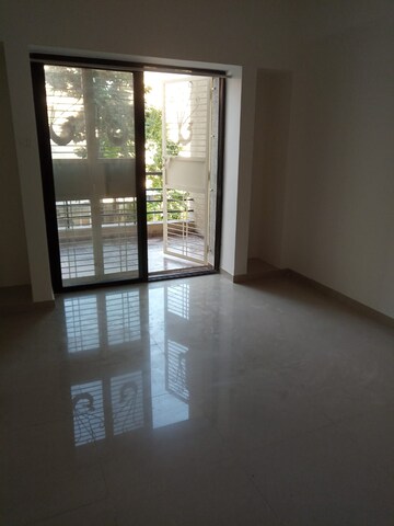 Living Room in 2 BHK Apartment at Shivtirth Nagar – for Rent