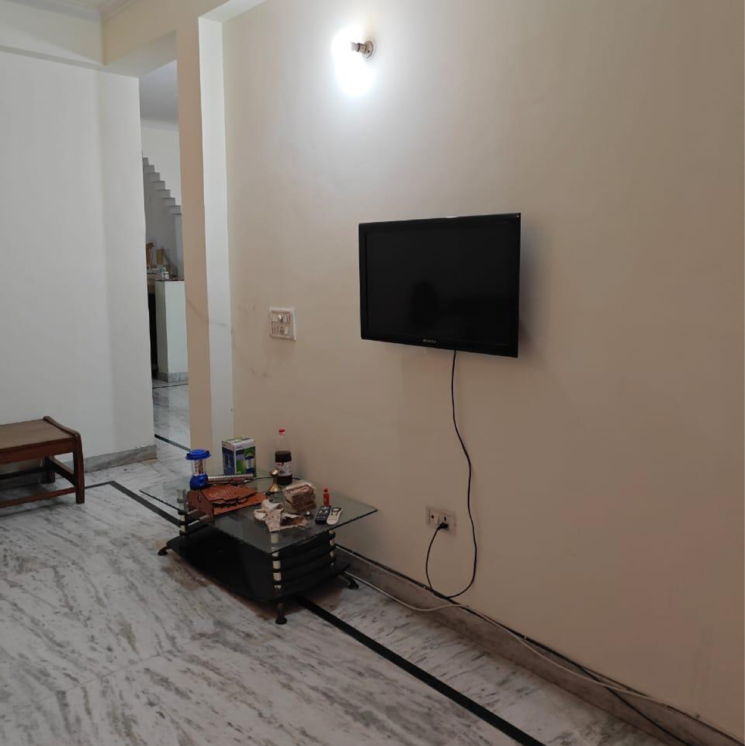 Room, sector 21 2.5 Bedroom 1000 Sq.Ft. Villa In Sector 21 Gurgaon 8944790