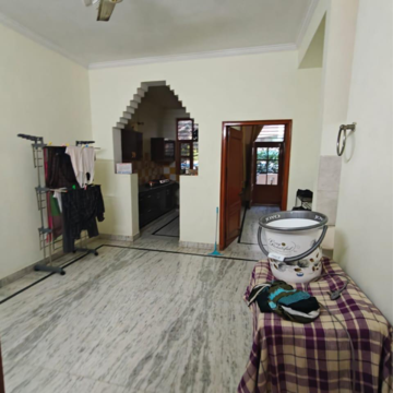 Parking in 2.5 BHK Villa at Sector 21 – for Rent