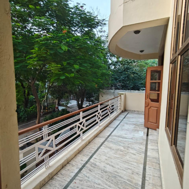 Balcony, sector 21 2.5 Bedroom 1000 Sq.Ft. Villa In Sector 21 Gurgaon 8944790