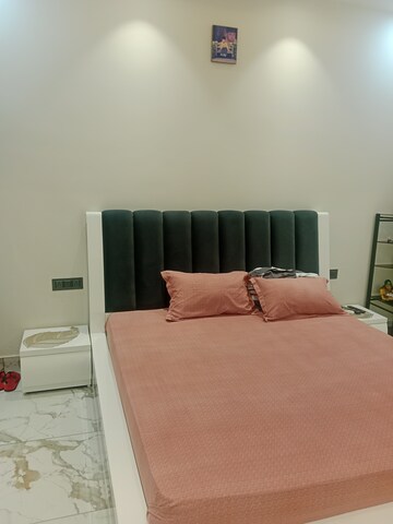 Bedroom in 1.5 BHK Builder Floor at Sector 13 – for Rent