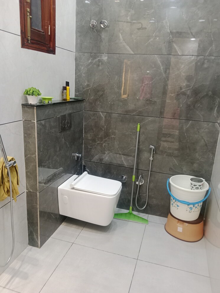 Bathroom, sector 13 1.5 Bedroom 622 Sq.Ft. Builder Floor In Sector 13 Panipat 8944799