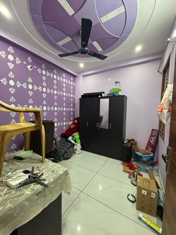 Master Bedroom in 3 BHK Builder Floor at Dwarka Mor – for Rent