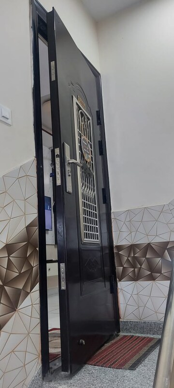 Balcony in 3 BHK Builder Floor at Dwarka Mor – for Rent