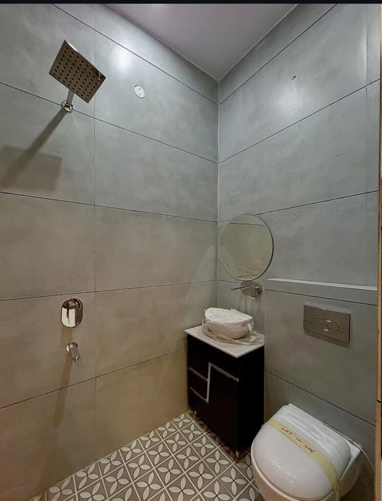 Bathroom, sector 33 3 Bedroom 3150 Sq.Ft. Builder Floor In Sector 33 Faridabad 8944887