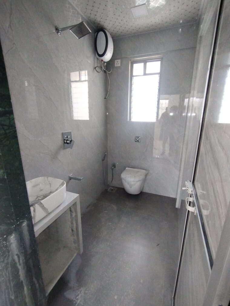 Bathroom, charkop sector 2 5 Bedroom 2000 Sq.Ft. Villa In Charkop Sector 2 Mumbai 8944941