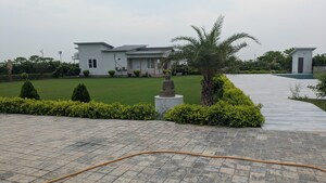  Plot For Sale in It Park