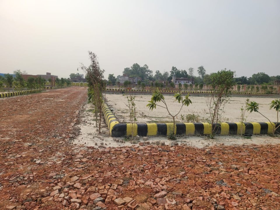 Plot For Sale in Khujauli