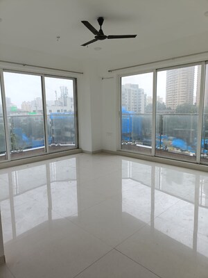2 BHK Apartment For Sale in Soham Crystal Spires, Ghodbunder Road
