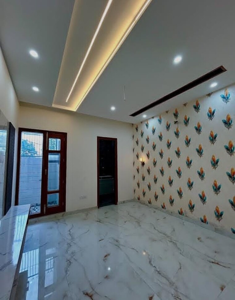 Bedroom, sector 30 3.5 Bedroom 2700 Sq.Ft. Builder Floor In Sector 30 Faridabad 8944970